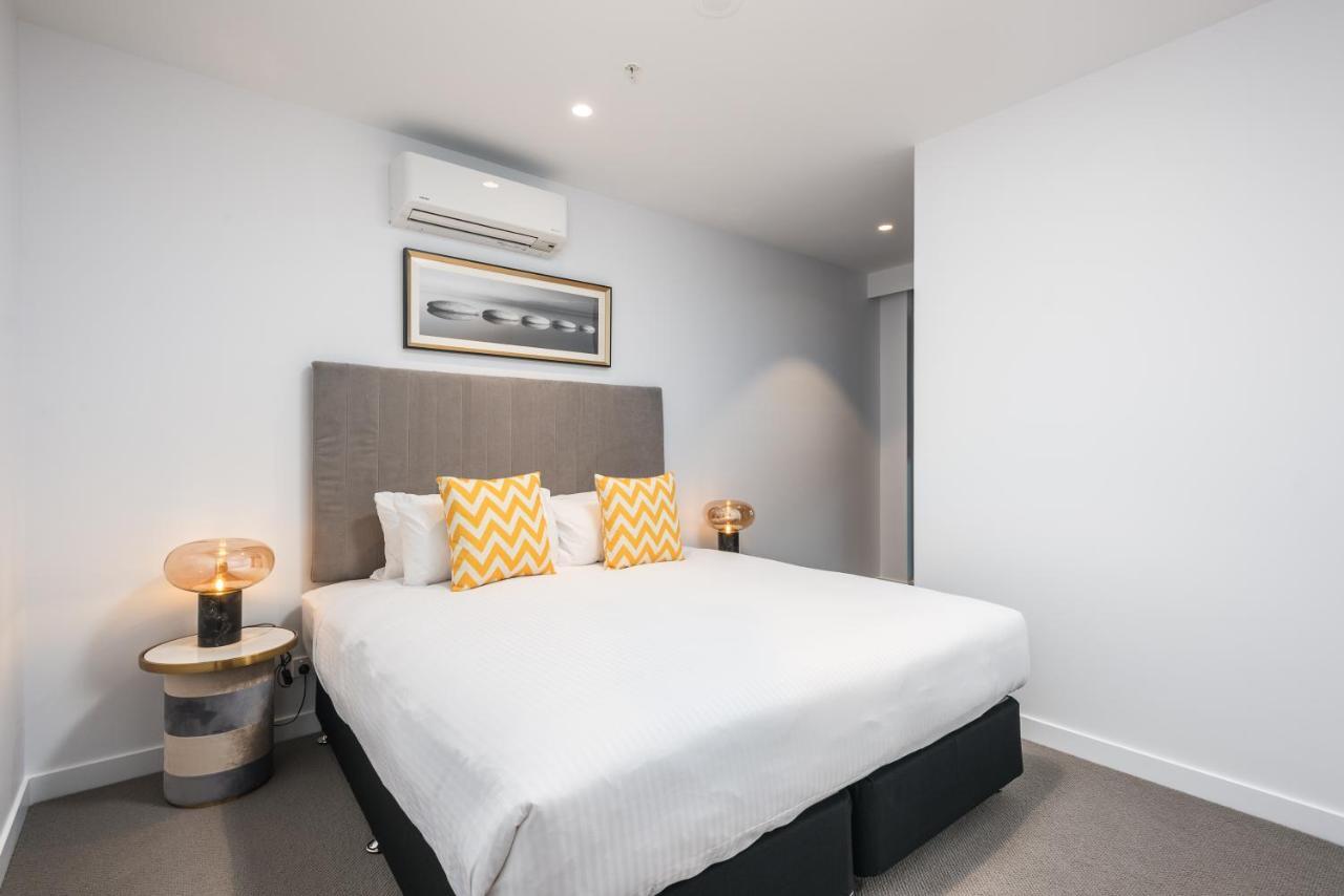 Sky One Apartments By Cllix Box Hill Extérieur photo